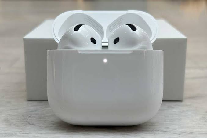 Écouteurs Bluetooth AirPods 4 compatibles avec tous les appareils